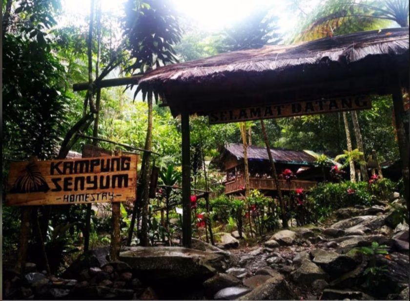 Kampung Senyum Subang