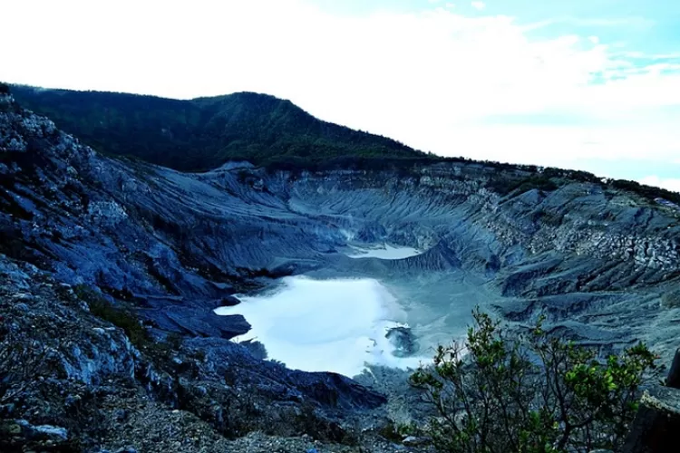 Tangkuban Perahu