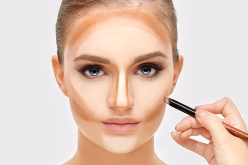 Perbedaan Contour vs Bronzer: Panduan Lengkap untuk Pemula