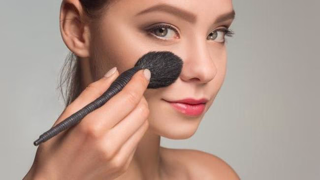 Tips Mengatasi Make Up Ngecrack