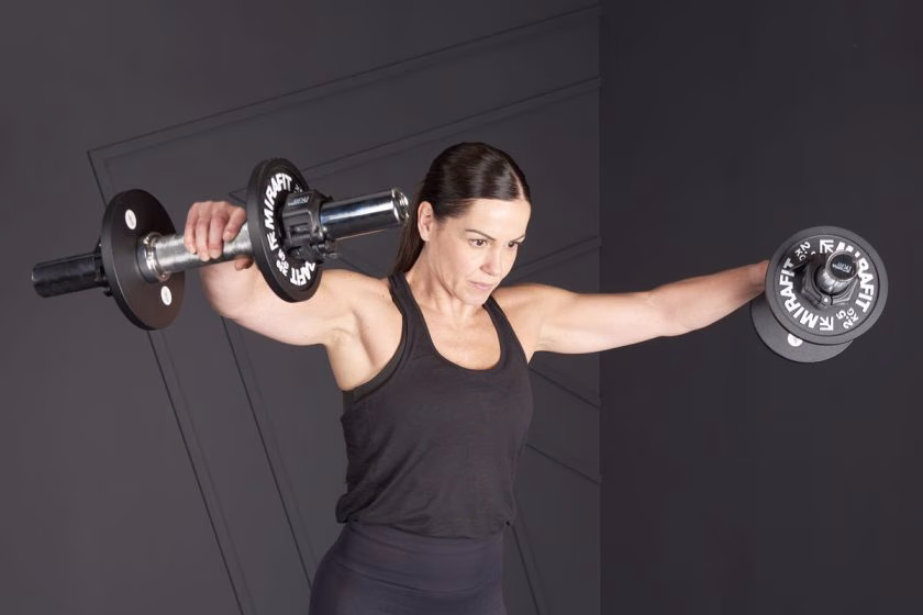 Dumbbell: Alat Multifungsi untuk Kekuatan Otot Tangan