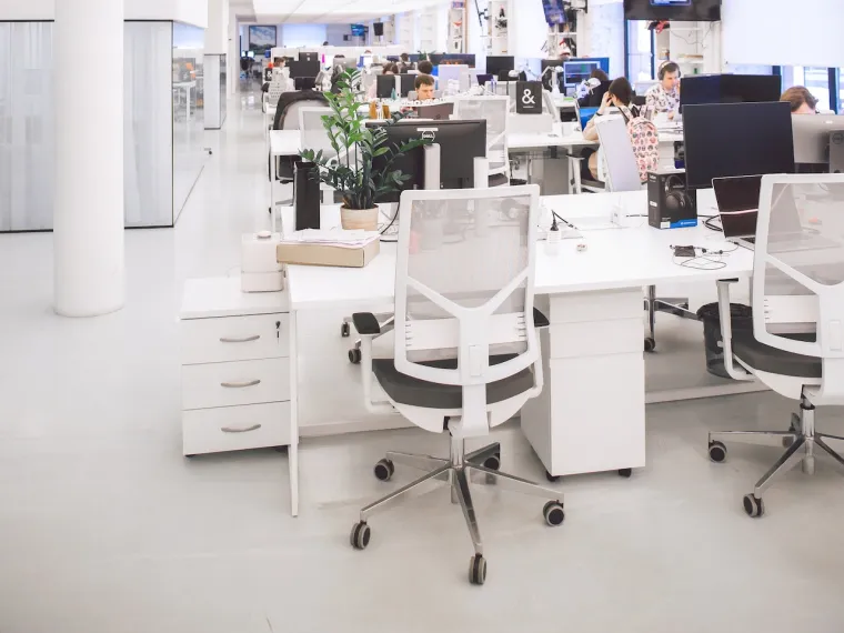contoh perabot kantor