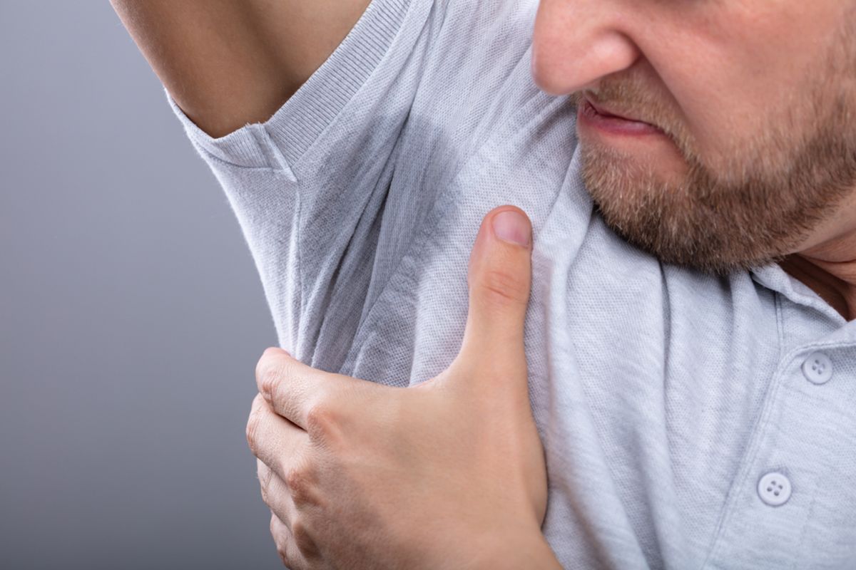 deodorant yang bagus untuk ketiak basah dan bau