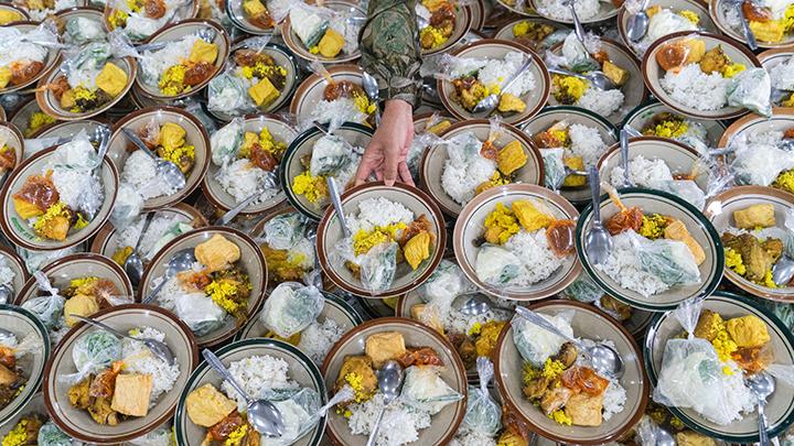 menu takjil yang cocok untuk dibagikan