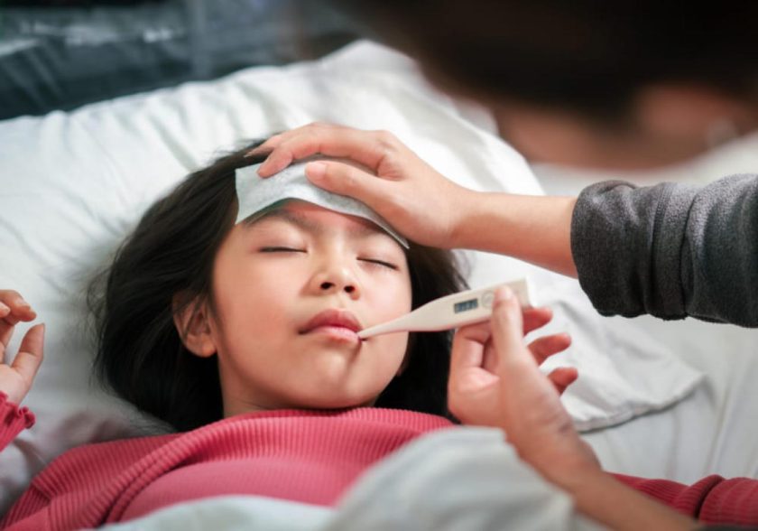 anak panas turun setelah minum obat lalu panas lagi