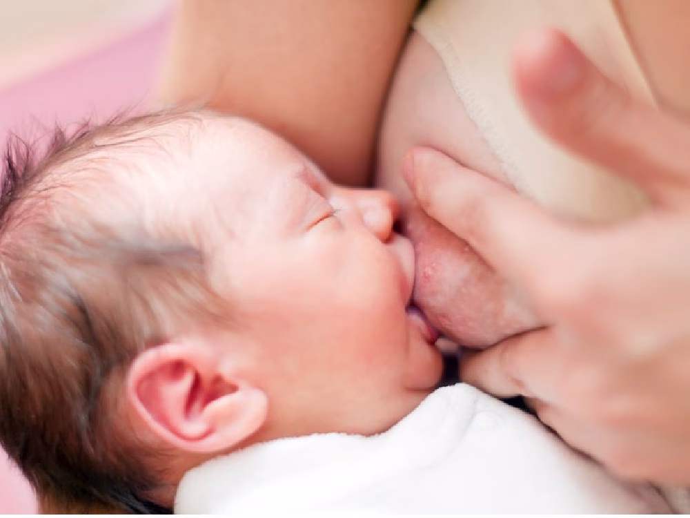 cara mengatasi bayi tersedak asi