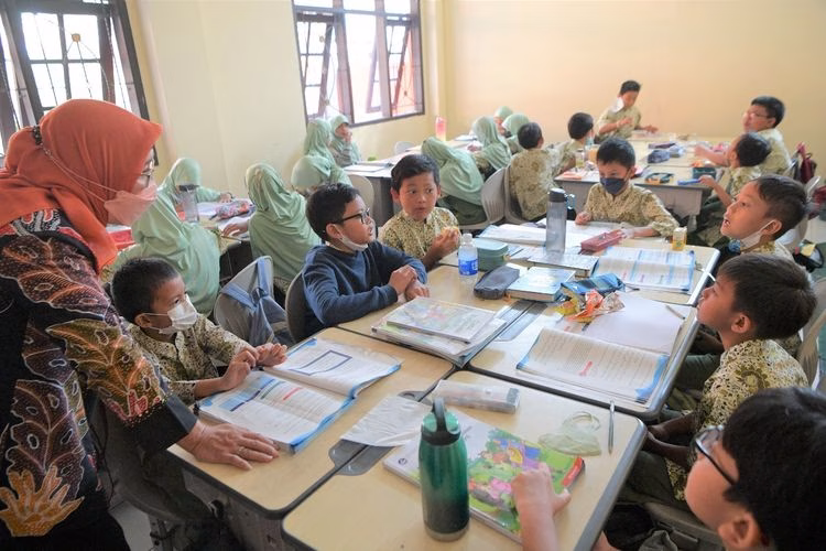 soal pkn kelas 5 semester 2 dan kunci jawabannya