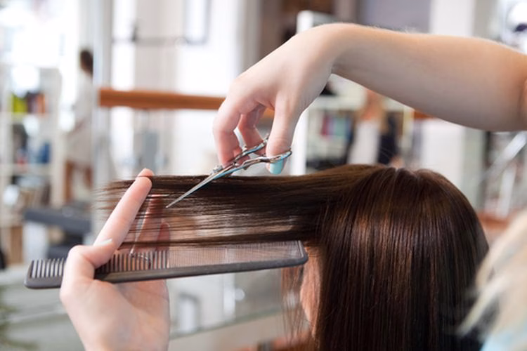apakah boleh potong rambut saat haid