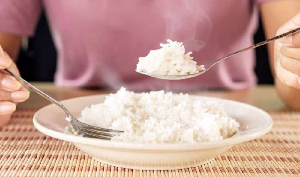 arti mimpi makan nasi