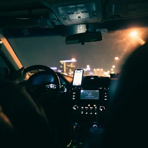 arti mimpi naik mobil