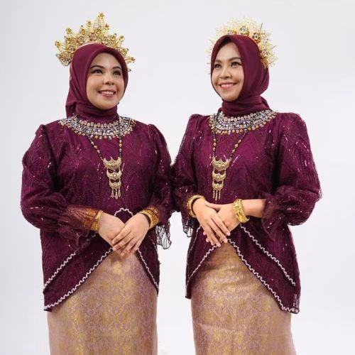 baju adat suku bugis