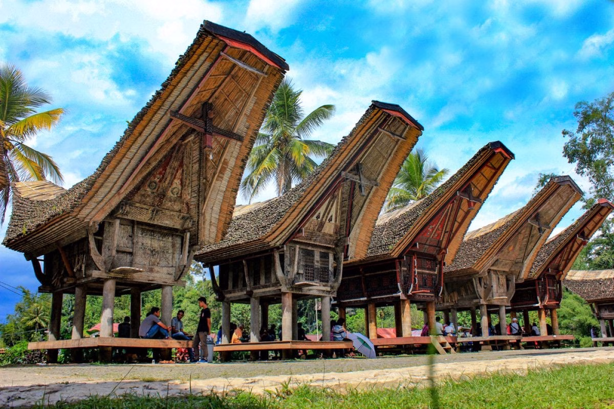gambar rumah adat sulawesi selatan