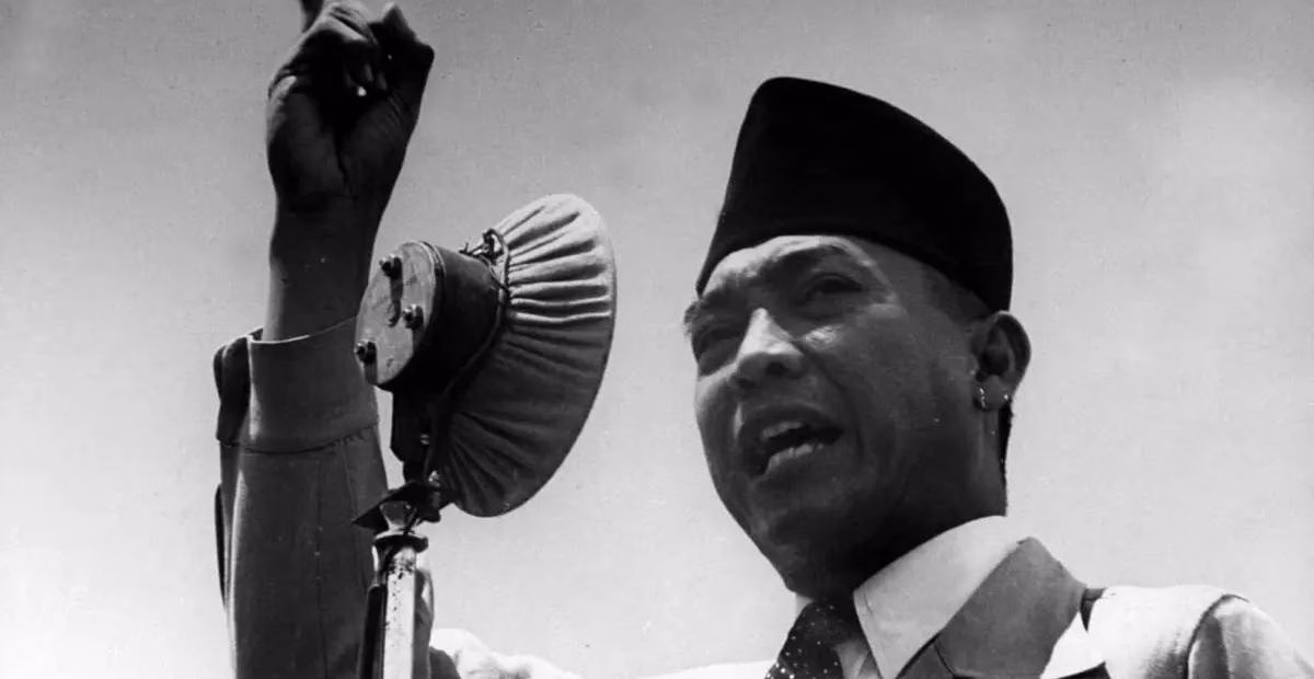 istri soekarno ada berapa