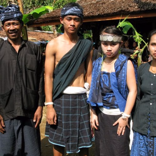 baju adat suku baduy