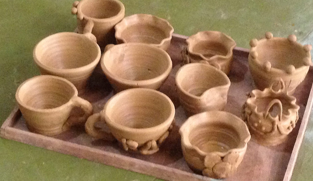 contoh kerajinan dari tanah liat