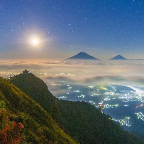 gunung yang ada di jawa tengah
