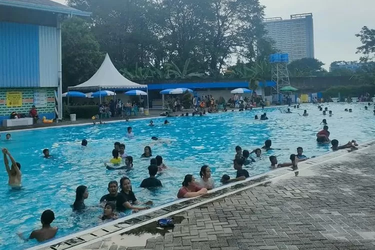 kolam renang palembang