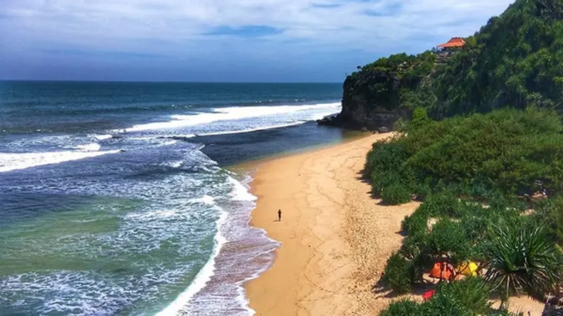 pantai gunung kidul yang sepi