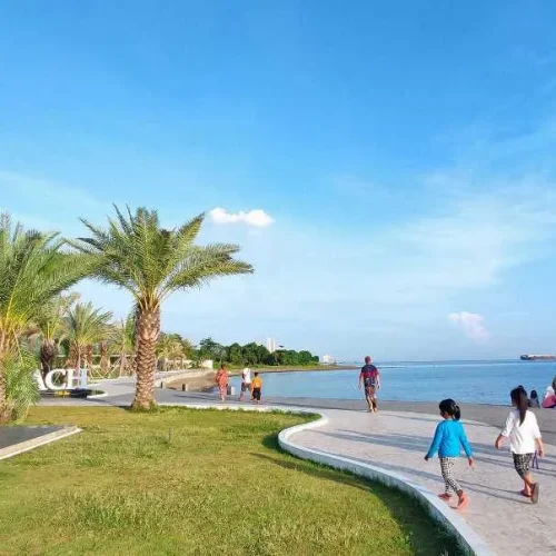 pantai utama raya situbondo