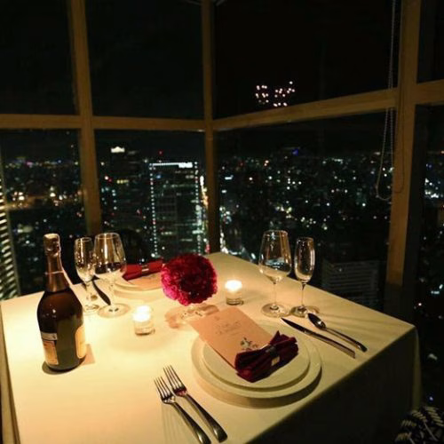 tempat dinner romantis di jakarta