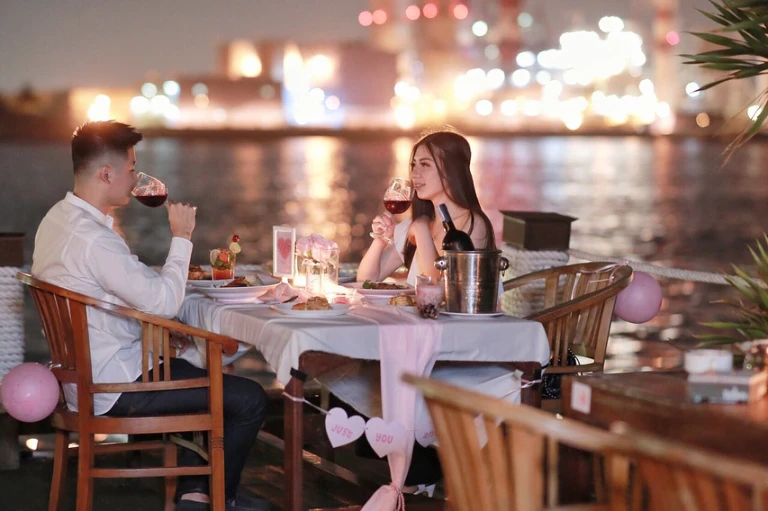 tempat dinner romantis di jakarta