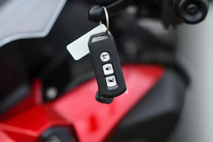 cara mencari kunci motor yang hilang