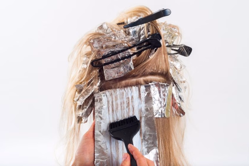 setelah bleaching rambut keramas atau langsung diwarnai