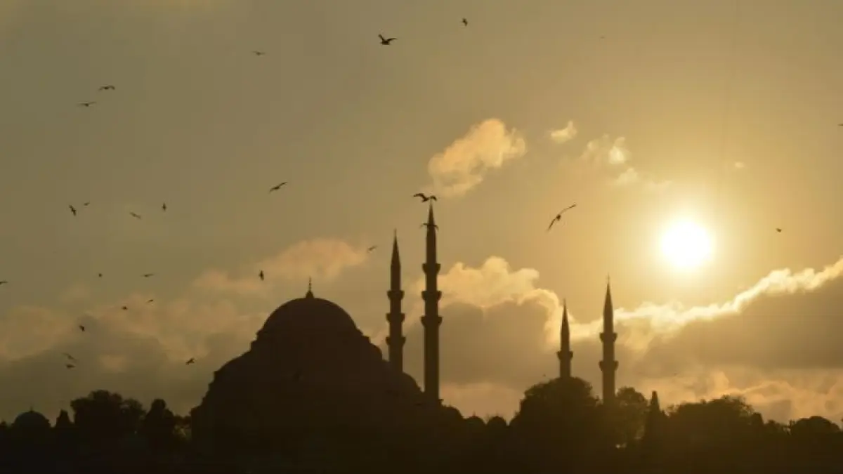 adzan maghrib hari ini