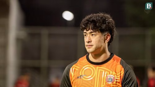 Cyrus Margono Kiper Muda Indonesia Bersinar Di Persija