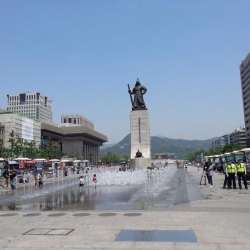 gwanghwamun square